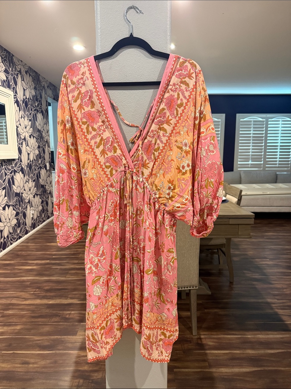 Cupshe Pink & Peach Floral V-Neck Swim Coverup
